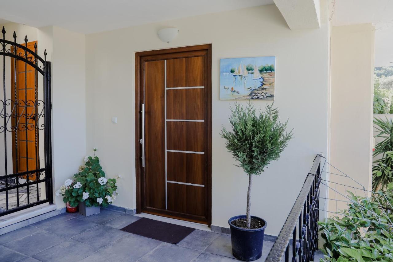 Endless Blue Apartment Paleo Tsifliki Exterior photo
